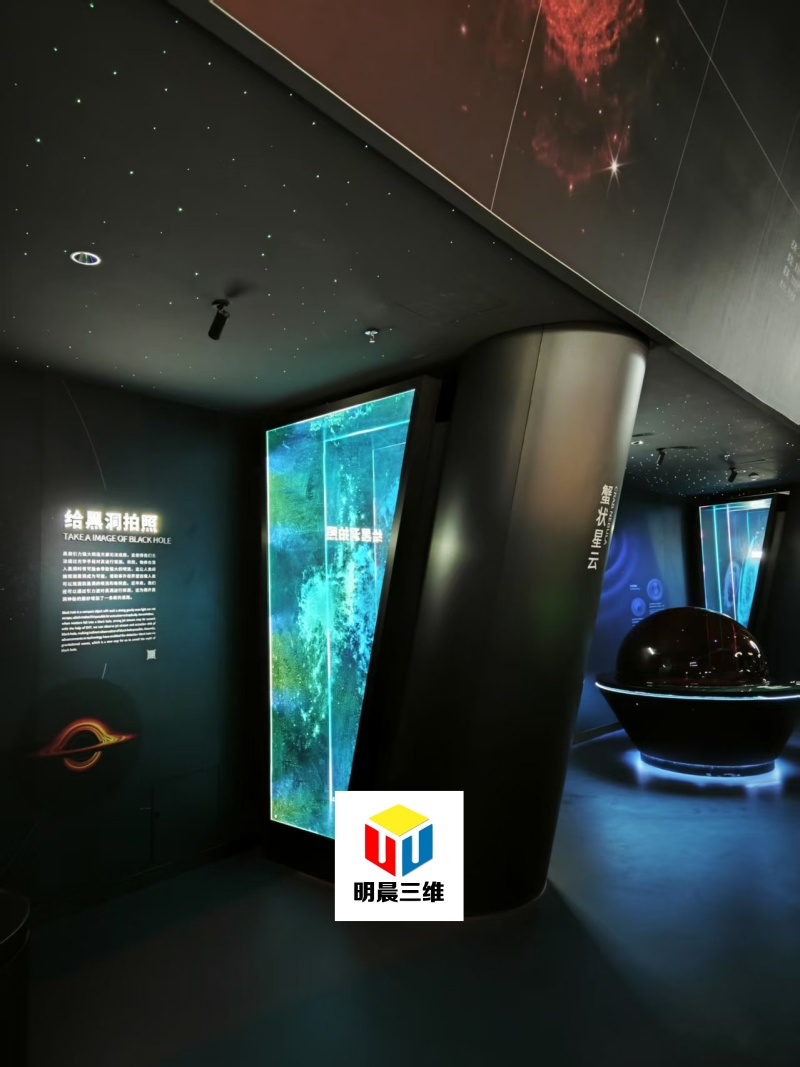深圳科技館新館:太空奇境中的激光內雕玻璃藝術